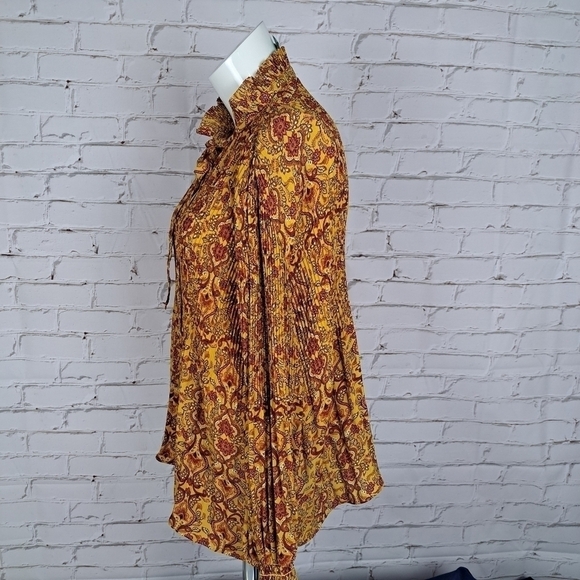 Max Studio Pleated Bishop-Sleeve Blouse - Picture 6 of 13